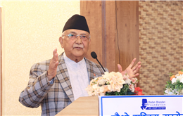 गगन थापासँग प्रधानमन्त्री आक्रोशित, बेडरुमसम्म बिचौलियाको पहुँच भएकाे प्रमाण दिन दिए चुनाैती