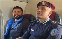 चितवन पुगे रवि लामिछाने, स्थलमार्गबाट भैरहवा प्रस्थान